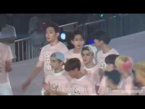 SHINee Minho SNSD Yuri (MinYul) - RANDOM MOMENTS AND SMTOWN OSAKA