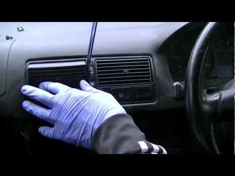 VW Golf IV - Dash Vents Removal