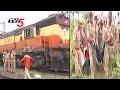 'Rail Roko' in Vizag demanding 'Railway Zone' turns violent