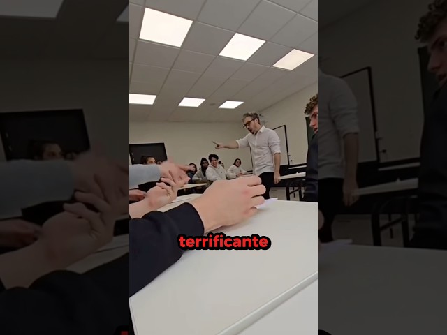 NON METTERTI MAI CONTRO L’ALUNNO PREFERITO😨(@campus.univers.cascades)