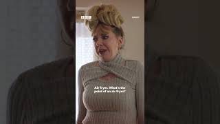 Who wants fried air? 🙃 - BBC