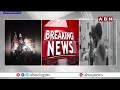 హీరో సాయి ధరమ్ తేజ్ కు తృటిలో తప్పిన ప్రమాదం... డ్రింక్ బాటిల్స్ విసిరిన వైసీపీ కార్యకర్తలు | ABN  - 06:08 min - News - Video