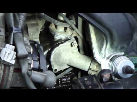 toyota avensis d4d thermostat location #7