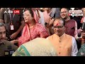 Voting Day: वोट डालने से पहले Shivraj Singh Chouhan ने क्यों जोड़े हाथ ? | Lok Sabha Election 2024  - 02:05 min - News - Video