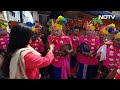 Sambalpur Lok Sabha Seat: Dharmendra Pradhan के नामांकन से पहले लोक कलाकारों ने दी प्रस्तुति  - 02:40 min - News - Video