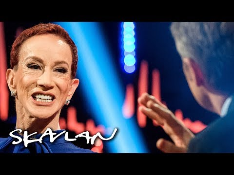 Kathy Griffin on why she reluctantly apologized for Trump «beheading» | Skavlan