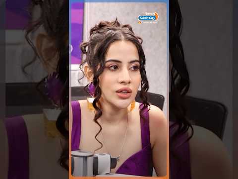 Uorfi Javed On Her Relationship Status 17 thousand views  play Short