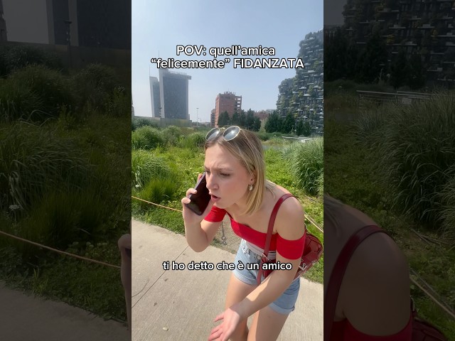 La ragazza FELICEMENTE FIDANZATA