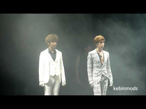 SM Town 2010 LA - 東方神起 DBSK part1