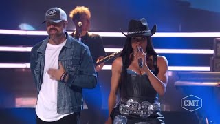 Ciara &amp; Walker Hayes perform "Y'all Life (Remix)" | CMT Artist of the Year 2022 [HD]
