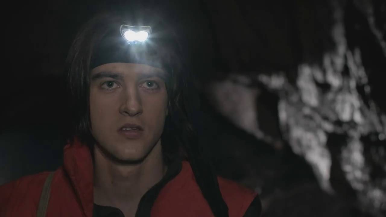 Трейлър на 6 и 1 наум (2017)