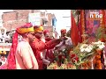 UP CM Yogi Adityanath Celebrates Vibrant Holi 2025 in Gorakhpur | Gorakhnath Temple | News9  - 05:44 min - News - Video