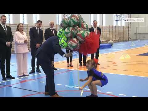 159. - Uroczyste otwarcie hali sportowej w Kamieńsku