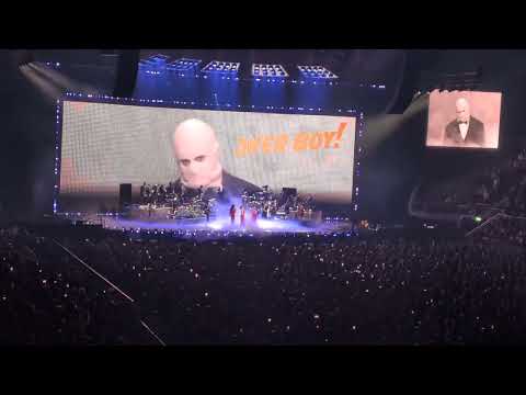 Raye Performing "Beware the South London Lover Boy" Live @ The O2, London