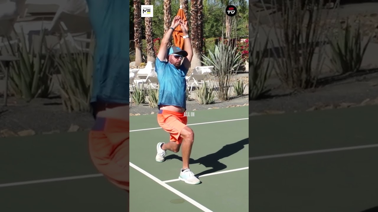 Pickleball coach Morgan Evans will teach you his 10 favorite warm-up exercises! 🔑