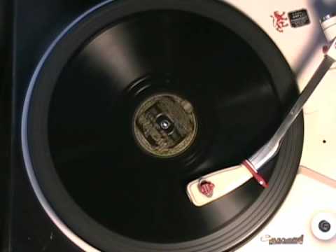 PARKWAY STOMP by Albert Wynn's Gut Bucket Five 1928 VOCALION Origins of Jazz. online metal music video by ALBERT WYNN