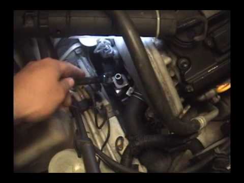 How to replace an alternator on a 2000 nissan altima #3