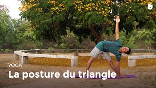 Sikana - La posture du triangle - Trikonasana