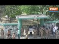 Mukhtar Ansari Last Rites Update : जनाजे में भड़क गई भीड़, CM Yogi की पुलिस ने तुरंत किया इलाज !  - 12:16 min - News - Video