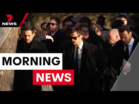 Liam Payne friends and family unite in grief for the late stars funeral | 7NEWS