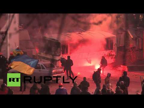 Protesters battle police in Kiev