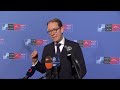 LIVE: NATO’s Jens Stoltenberg and foreign ministers arrive at Prague meeting  - 00:00 min - News - Video