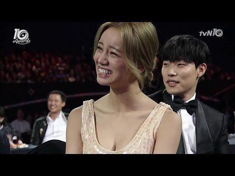 택이 정환이 덕선이, 개그 축하 무대 이세영 혜리 류준열 Hyeri @tvN10 Awards Girl's Day 걸스데이 161009