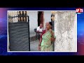 మేడ్చల్ జిల్లా లో రెచ్చిపోయిన ఛైన్ స్నాచర్లు.  - 01:08 min - News - Video