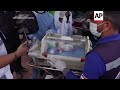 Bebés prematuros evacuados de hospital de Gaza llegaron a Egipto  - 01:32 min - News - Video