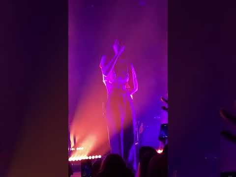 Wishful Thinking - Gracie Abrams (Live)