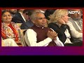 PM Modi in Vibrant Gujarat Summit: तेजी से बदलती विश्व व्यवस्था में भारत...  - 22:53 min - News - Video