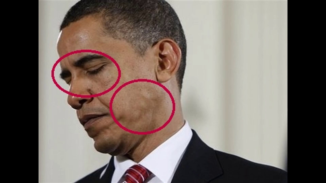Obama Makes The Illuminati Hand Gesture: PHOTO