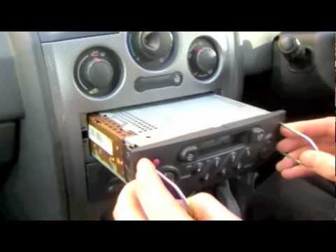 How to remove stereo from nissan micra 2003