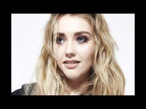 Ella Henderson performs