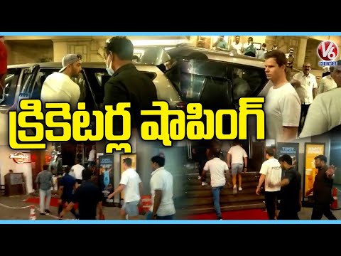 Australian players Steve Smith and Glenn Maxwell did shopping in GVK Mall, Hyderabad
