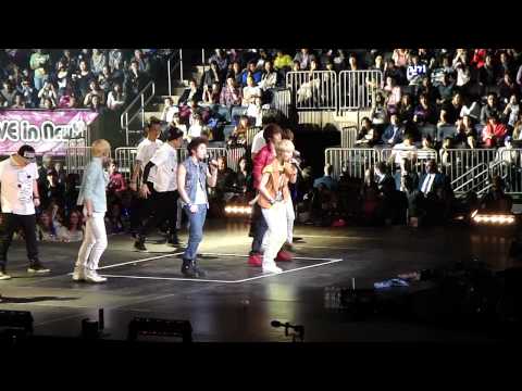 SHINee Replay Live in NYC