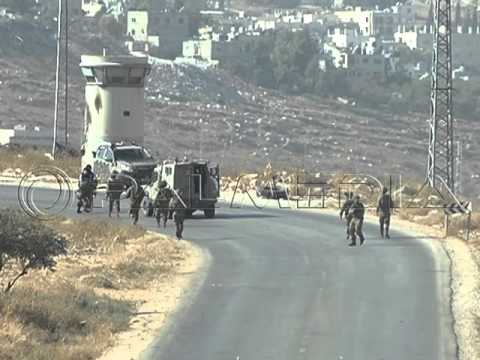 بالفيديو.. جنود الاحتلال ينهالون بالضرب على ...