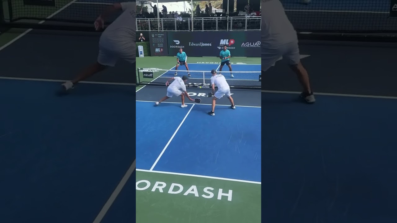 Stefan Auvergne threaded the needle 🪡.....🎥: @MajorLeaguePickleball #shorts #pickleball