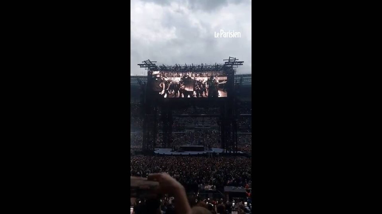 Jul en concert au Stade de France : son entrée en scène devant 100 000 personnes
