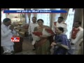 KCR, wife greet Vimala Narsimhan