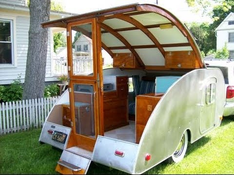 Vintage trailer restoration 1947 Kampmaster - YouTube