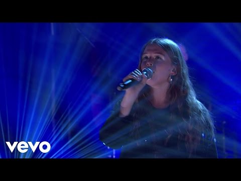 Maggie Rogers - Alaska (Live from Late Night with Seth Meyers)