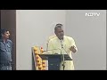 Nasha Mukti | Madhya Pradesh Ministers Bizarre Belan Gang Nasha Mukti Hack Draws Flak  - 01:09 min - News - Video