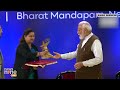 PM Modi Presents Celebrity Creator Award to Aman Gupta | News9  - 01:24 min - News - Video