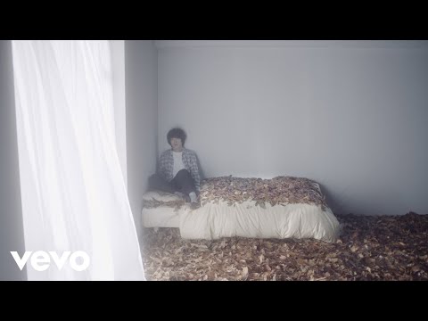 SHE'S - Tragicomedy【MV】