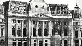 I don't hold any copyrights for any of these images or the music.

Foto : http://art-historia.blogspot.de/2009/01/bucurestii-bombardati.html