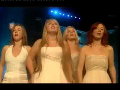 Celtic Woman / Chloe Agnew - ''O Holy Night'' - YouTube