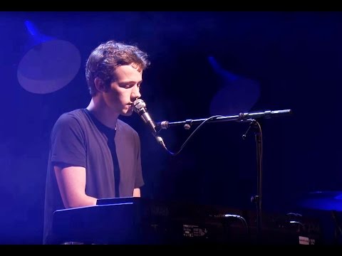 Barfuß Am Klavier - AnnenMayKantereit (Live in Berlin)