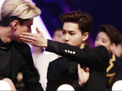 EXO HunHo ( Sehun & Suho ) SO SUSPICIOUS