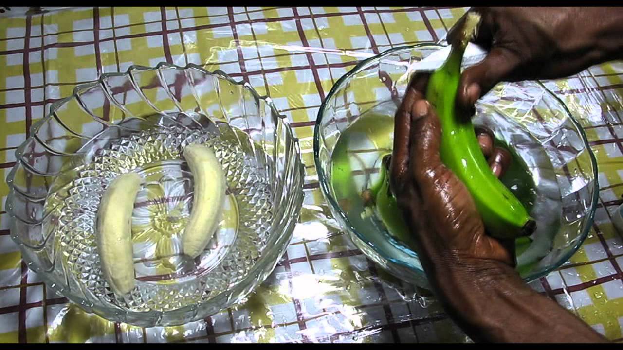 How to peel and put to boil Green Banana - The Jamaican Way - YouTube